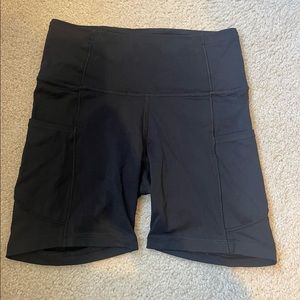 Black Lululemon biker shorts